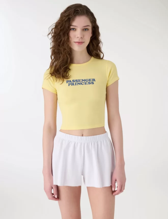 Կրոպ-տոպ գրությամբ — Դեղին