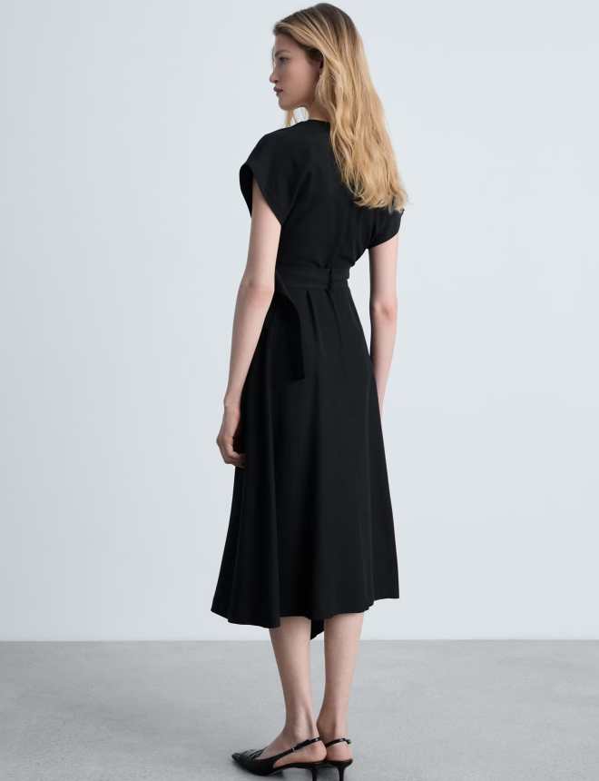 DRESS BASSETT